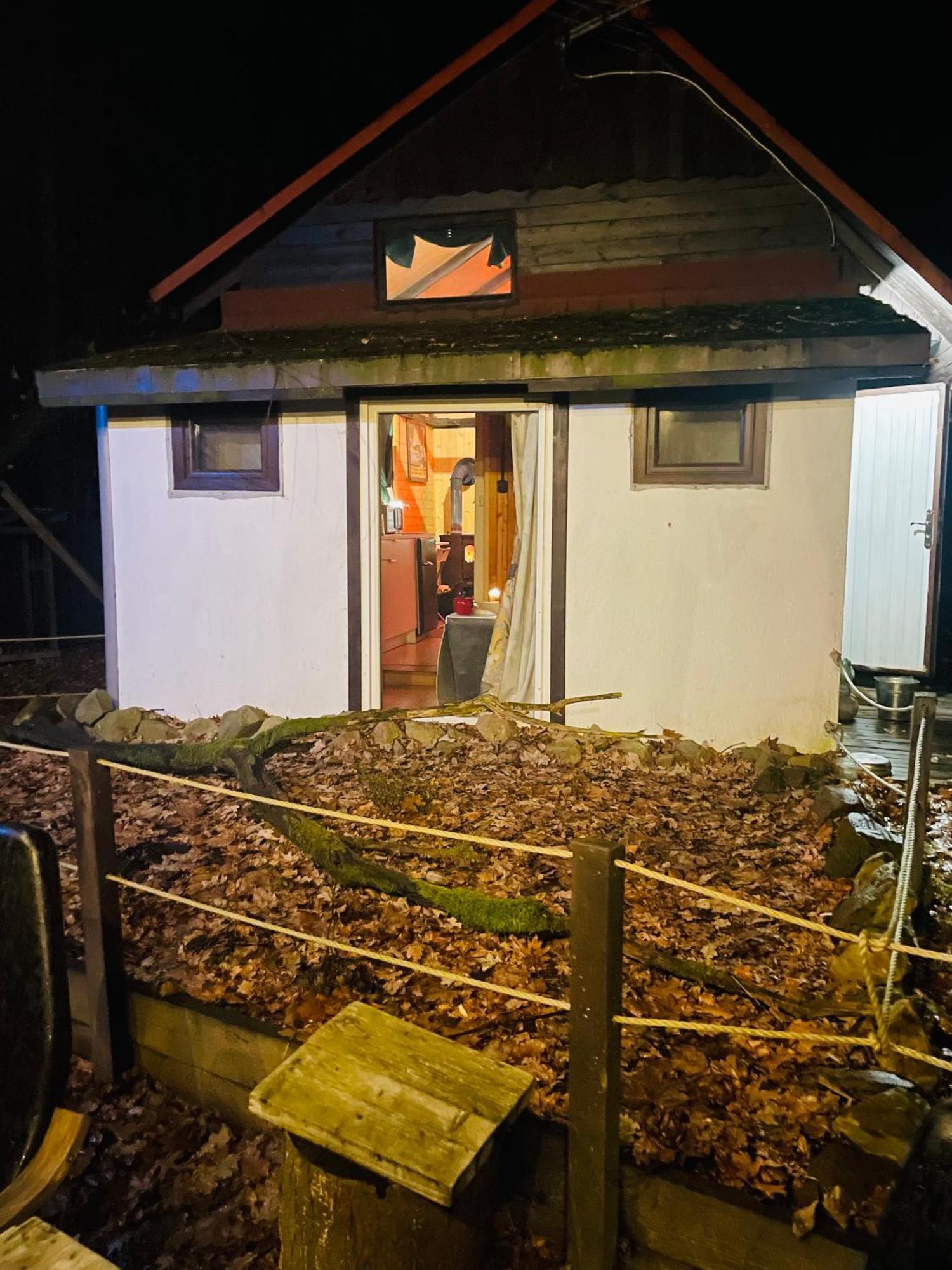 Romantyczna Chatka Pisarzowice  Экстерьер фото